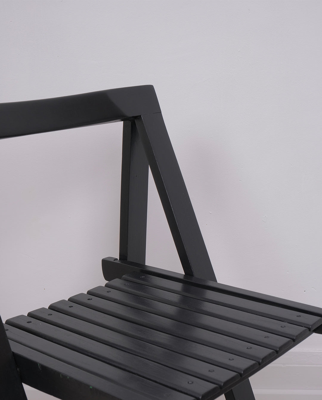 Chaise pliante dans le goût d'Aldo Jacober