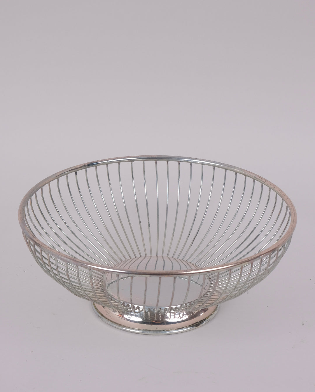 Corbeille en métal filaire