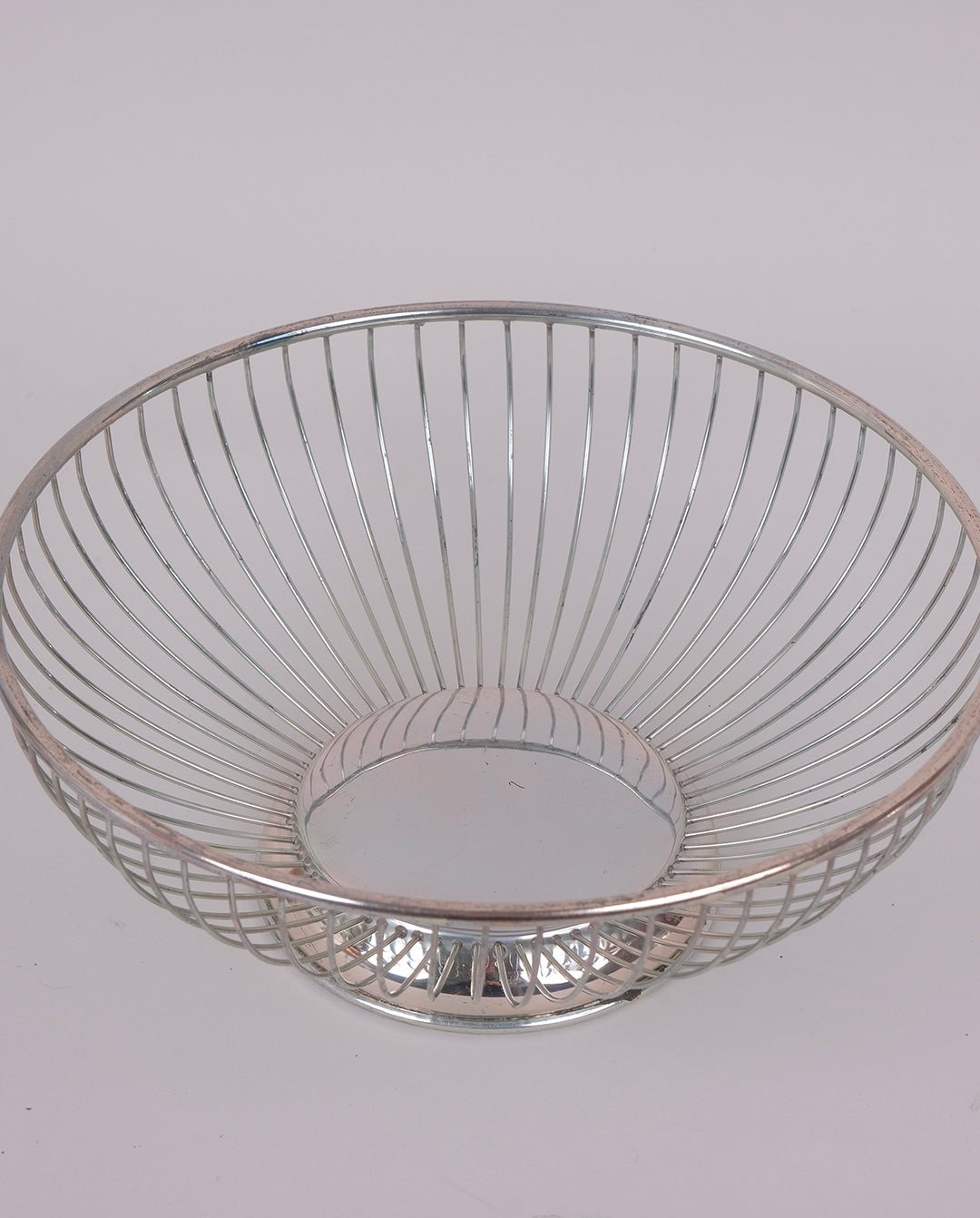 Corbeille en métal filaire