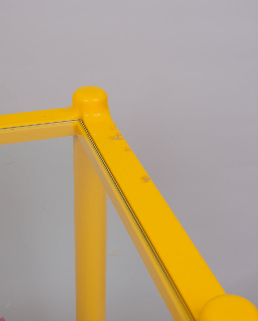 Étagère en plastique jaune, années 70-80