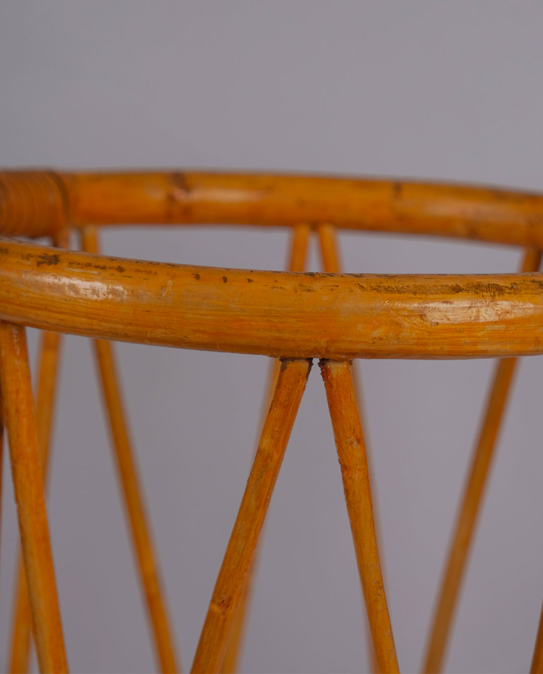 Porte parapluie vintage années 60 en rotin courbé à la vapeur
