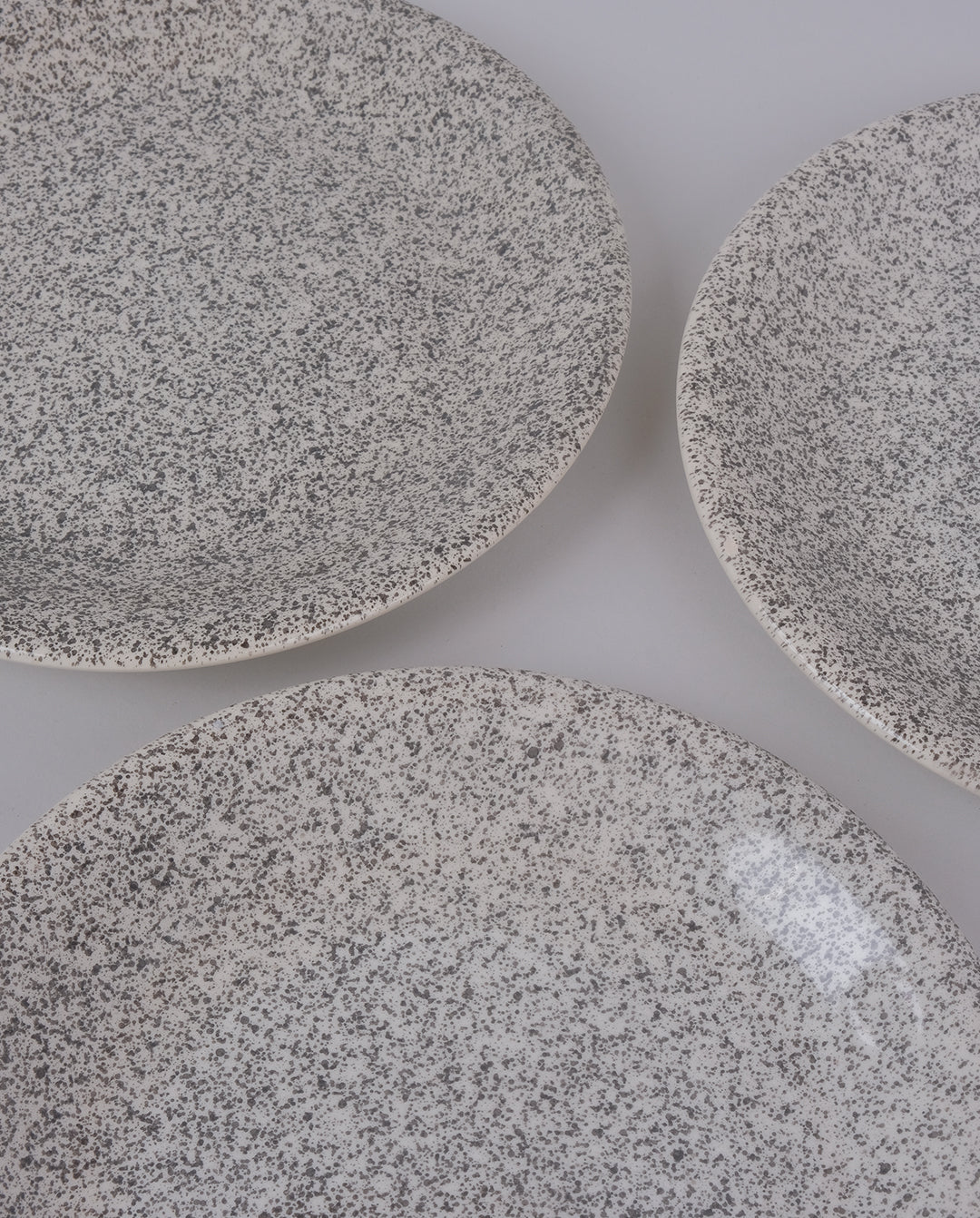 Assiettes à dessert en faïence mouchetées x4, Italie, années 60