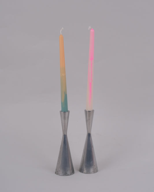Bougeoirs diabolo par Erika Pekkari