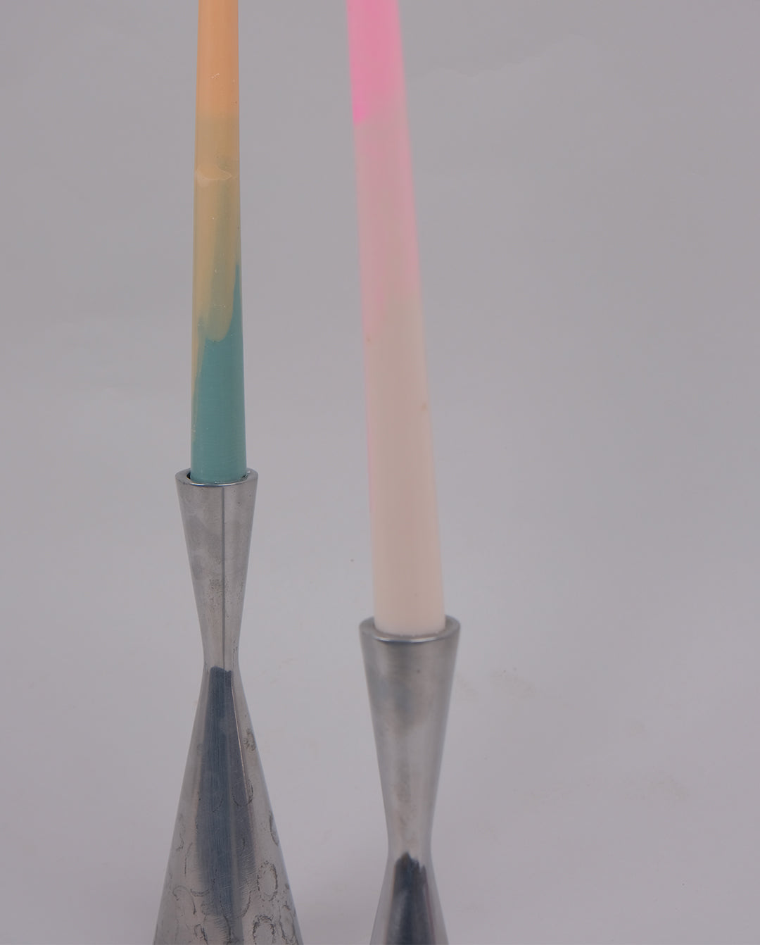 Bougeoirs diabolo par Erika Pekkari