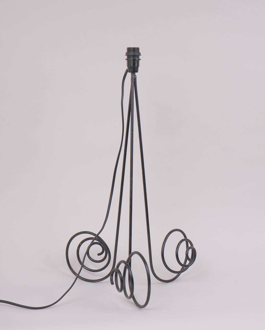 Pied de lampe tripode