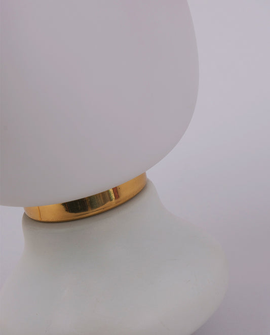 Lampe en bois et verre opalin