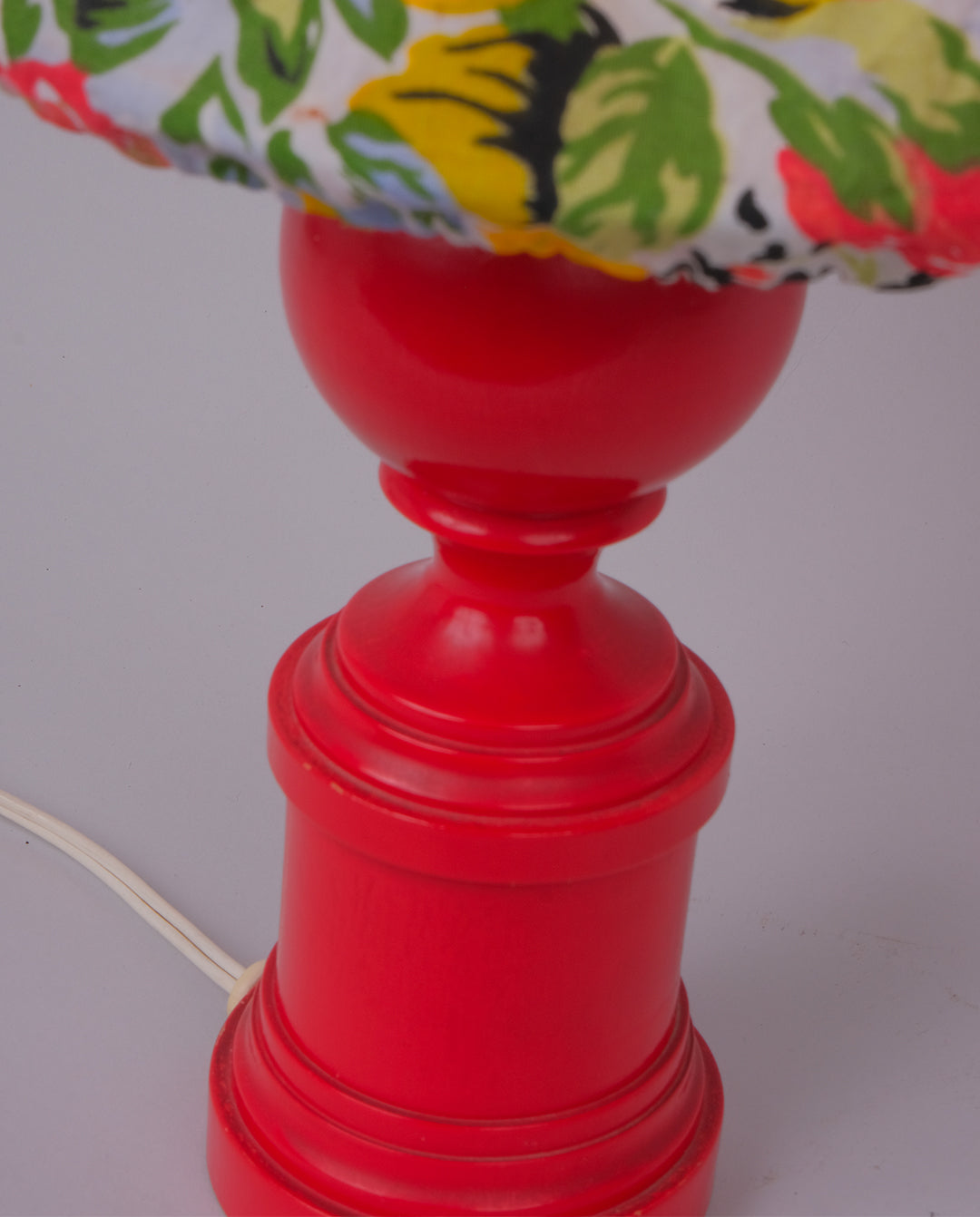 Lampe en bois tourné