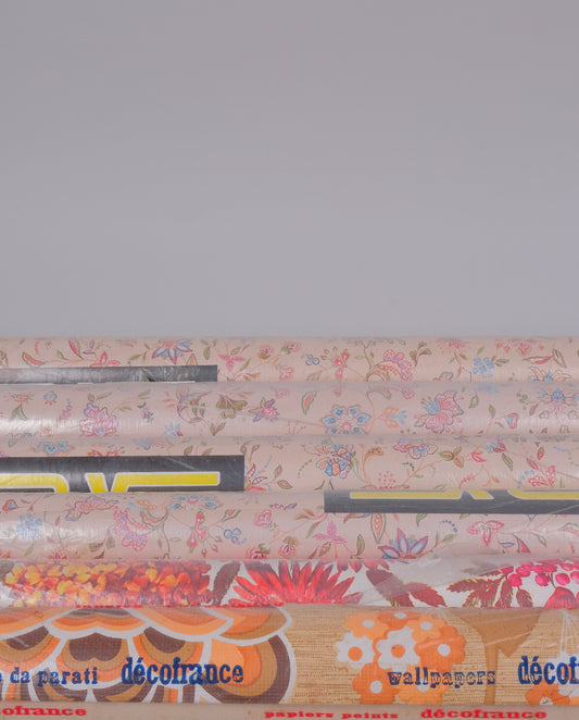 Rouleaux de papier-peint vintage