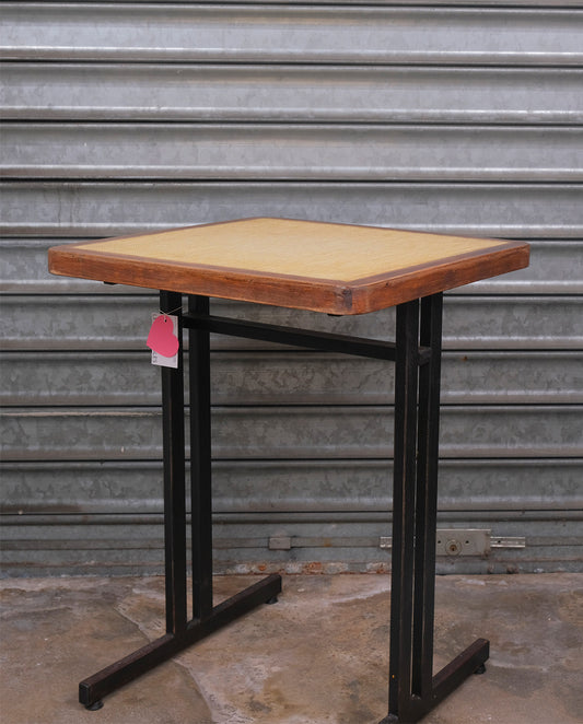 Table bistrot
