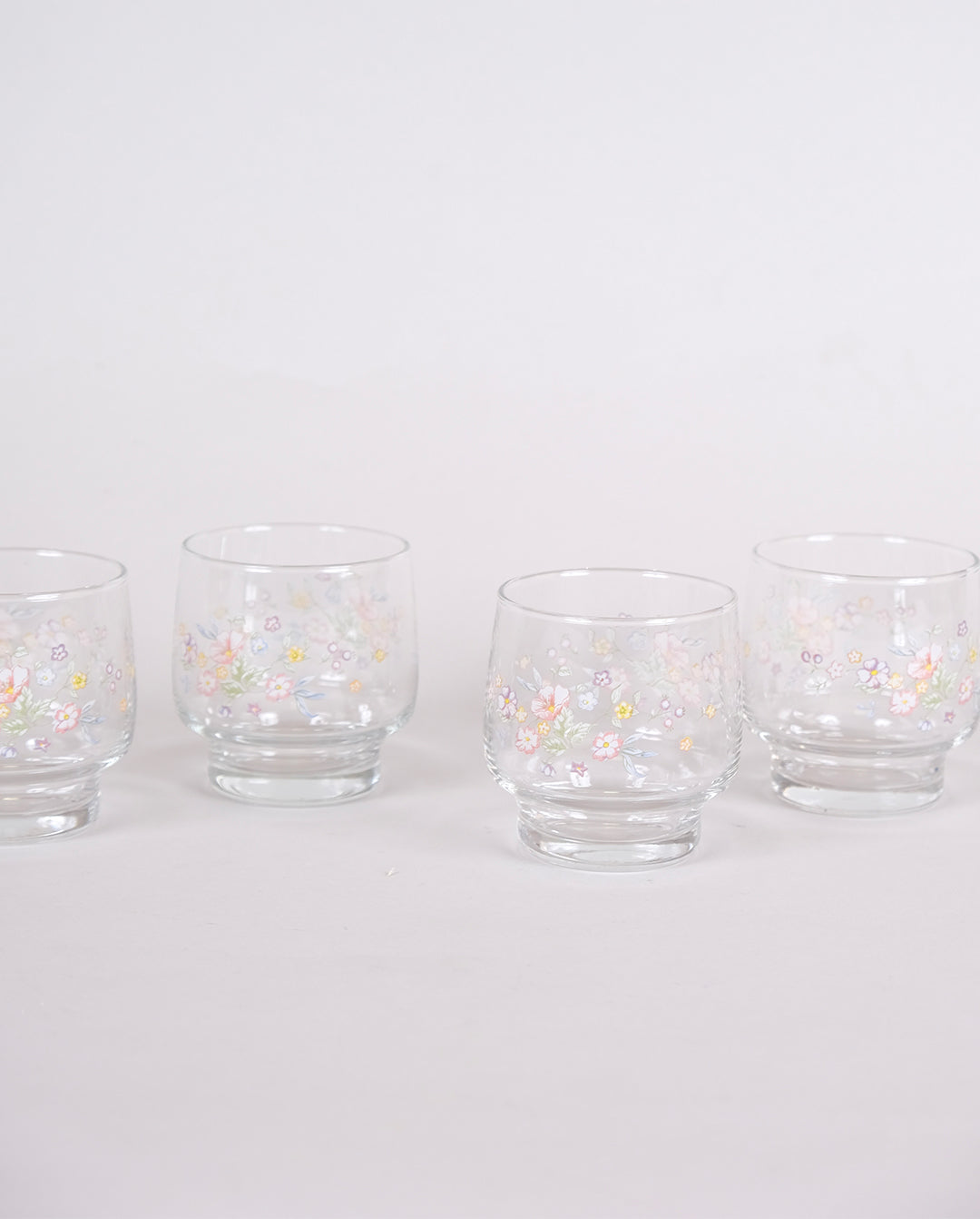 Verres à décor fleuri x4