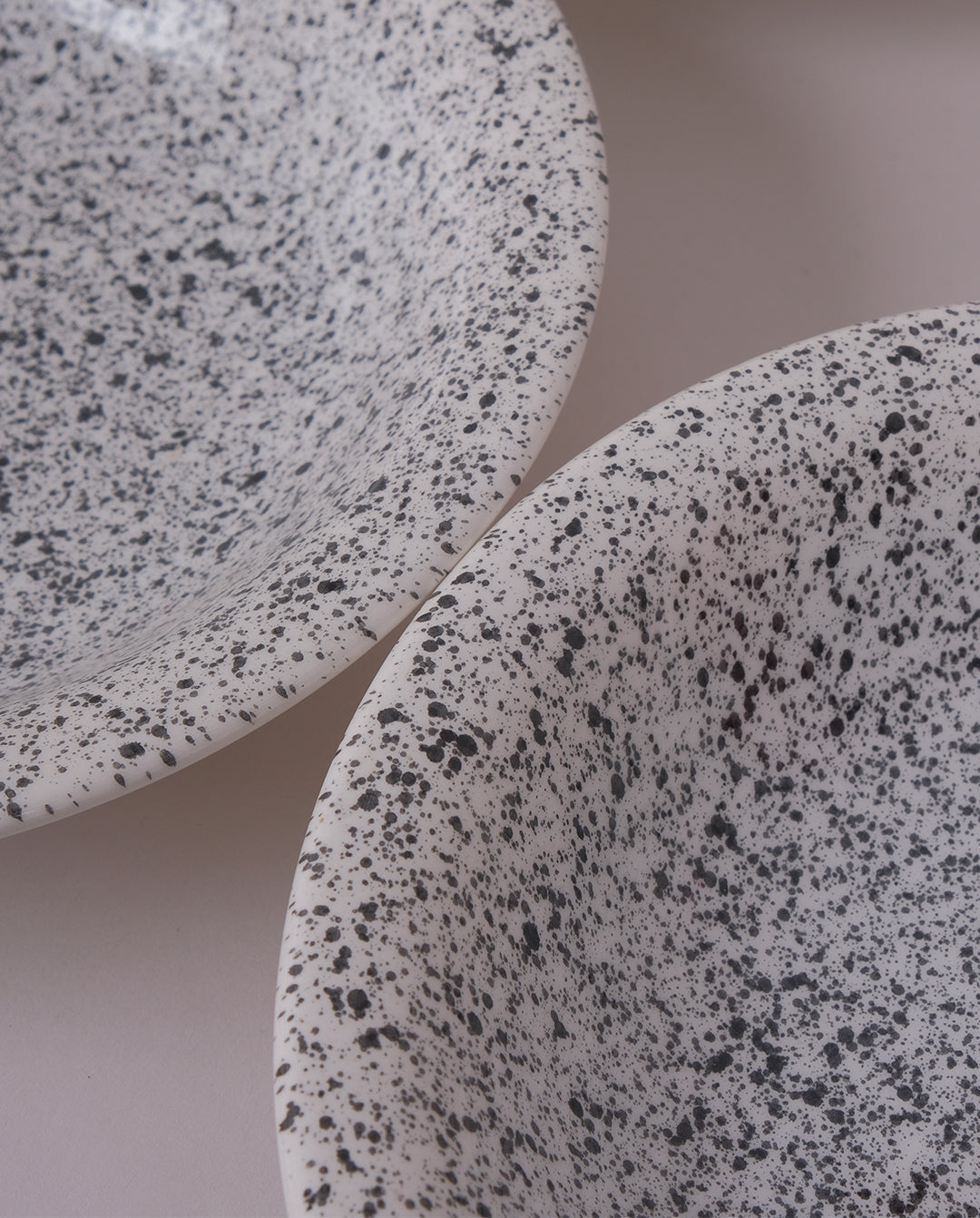 Assiettes creuses mouchetés x6