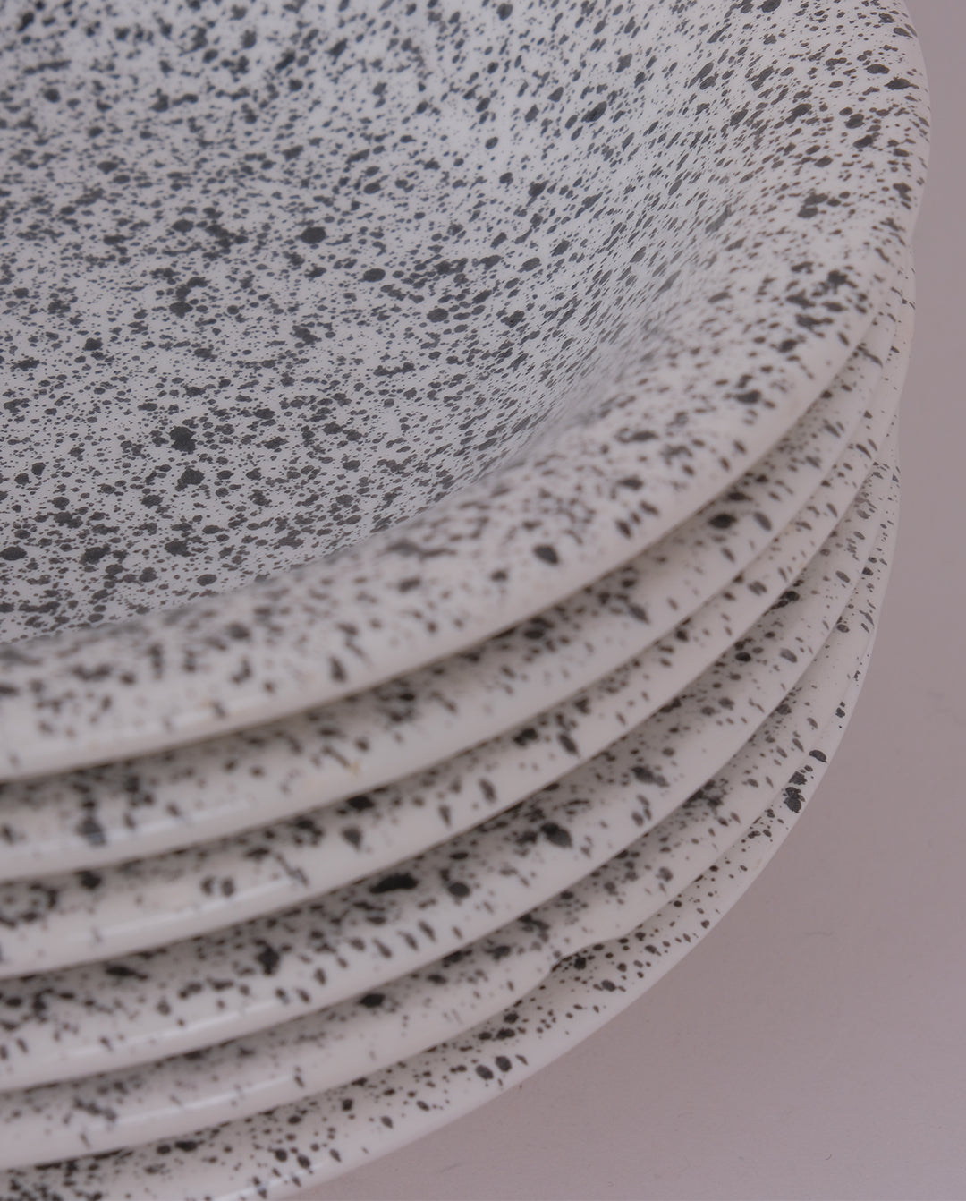 Assiettes creuses mouchetés x6