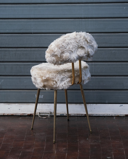 Chaise en fausse fourrure, style Pelfran, années 60-70