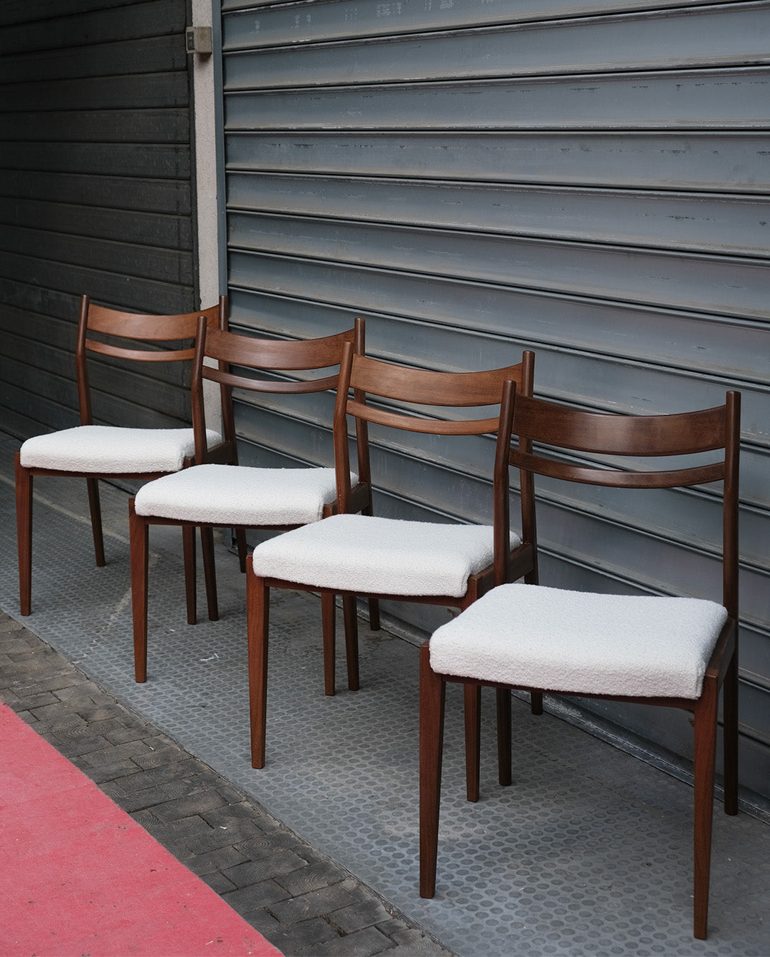 Chaises style scandinave en teck x4