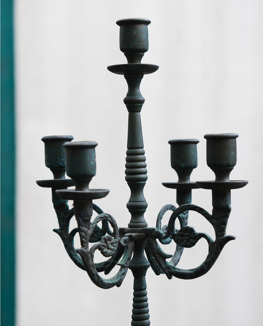 Chandelier 5 feux en fonte, patine vert-de-gris