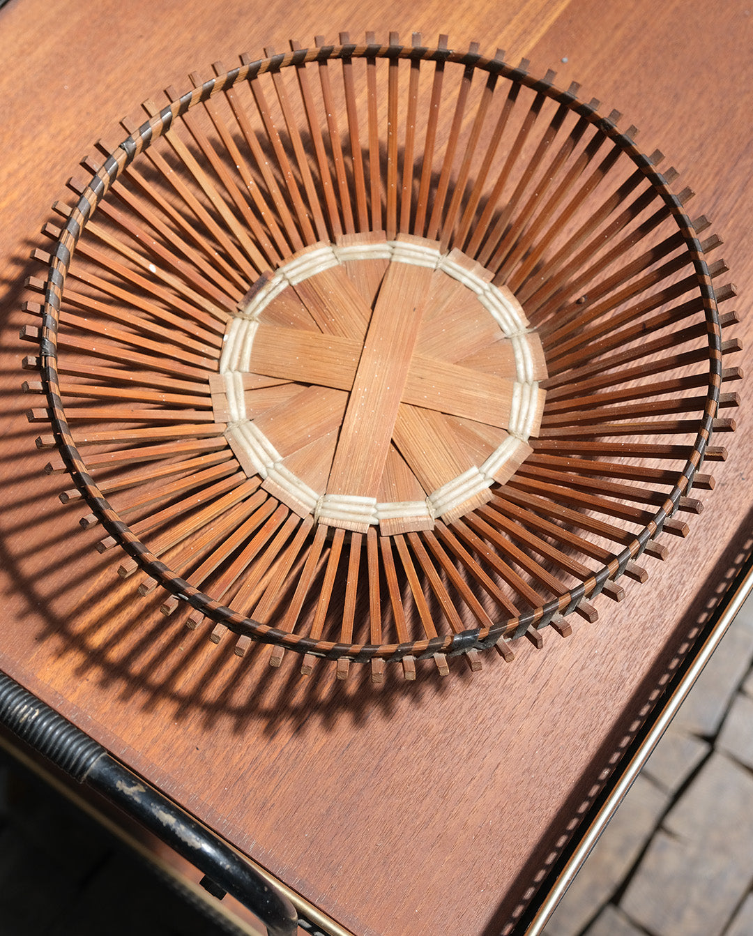 Corbeille en bois, années 60