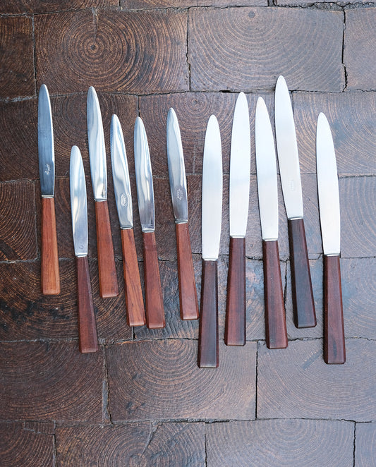 Couteaux Nogent, manches en teck, vintage (6 petits, 5 grands)