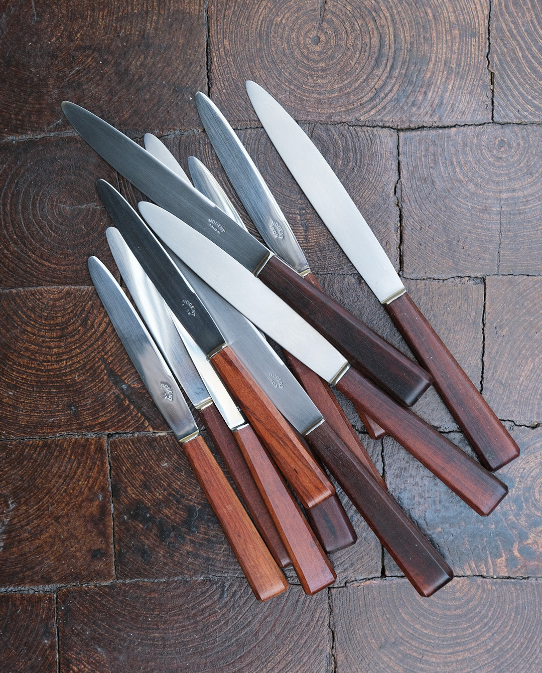 Couteaux Nogent, manches en teck, vintage (6 petits, 5 grands)