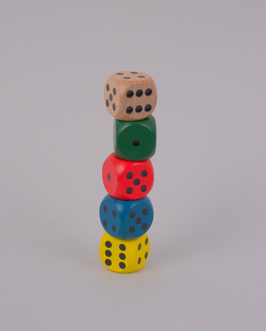 Dés en bois peint