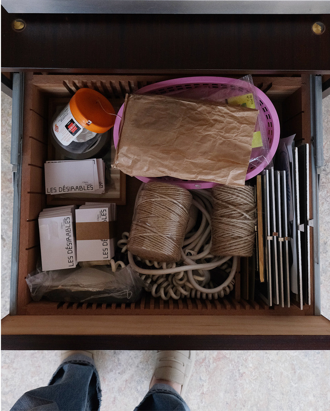 Meuble à tiroir en acajou, travail artisanal