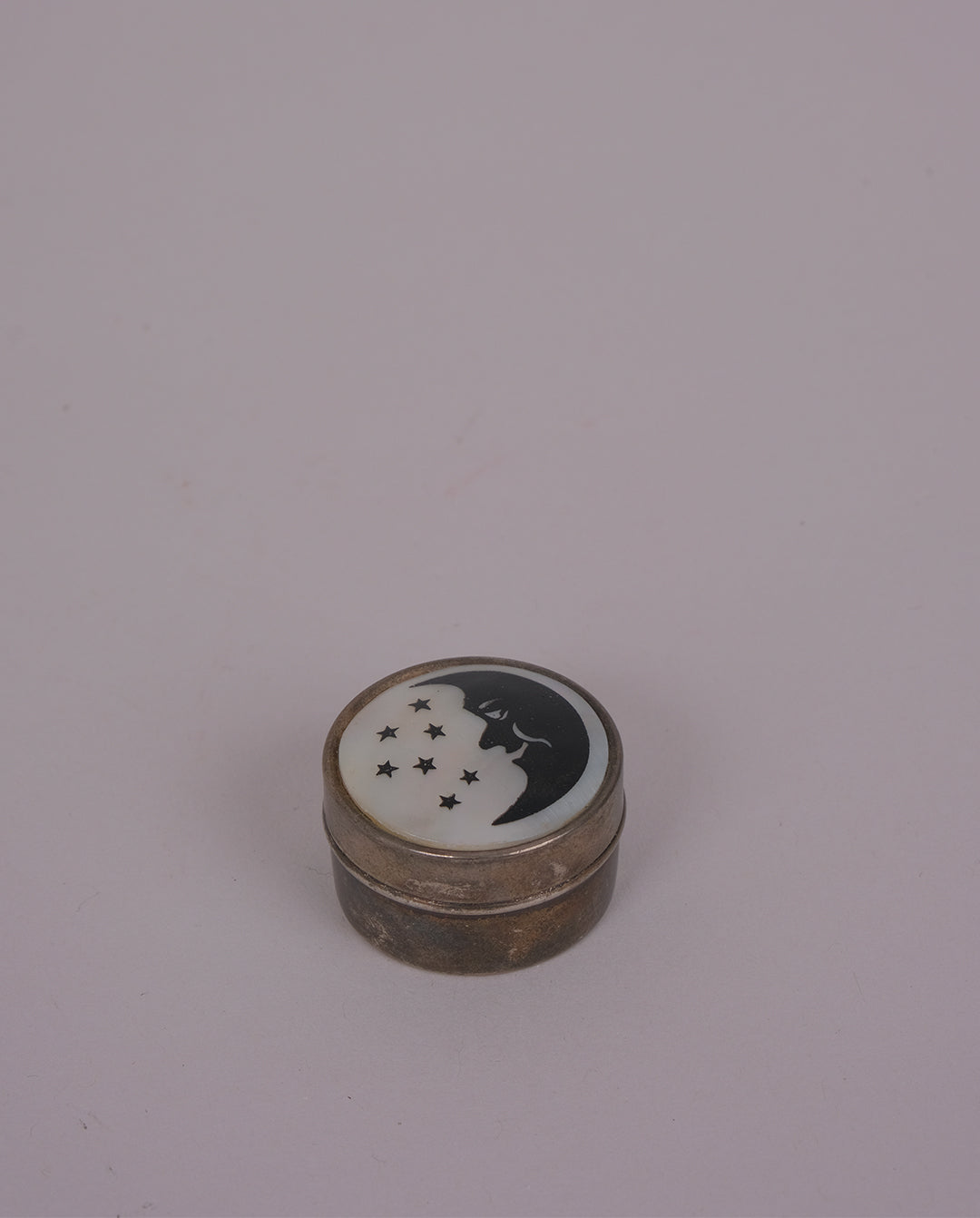 Mini-boîte en métal argenté