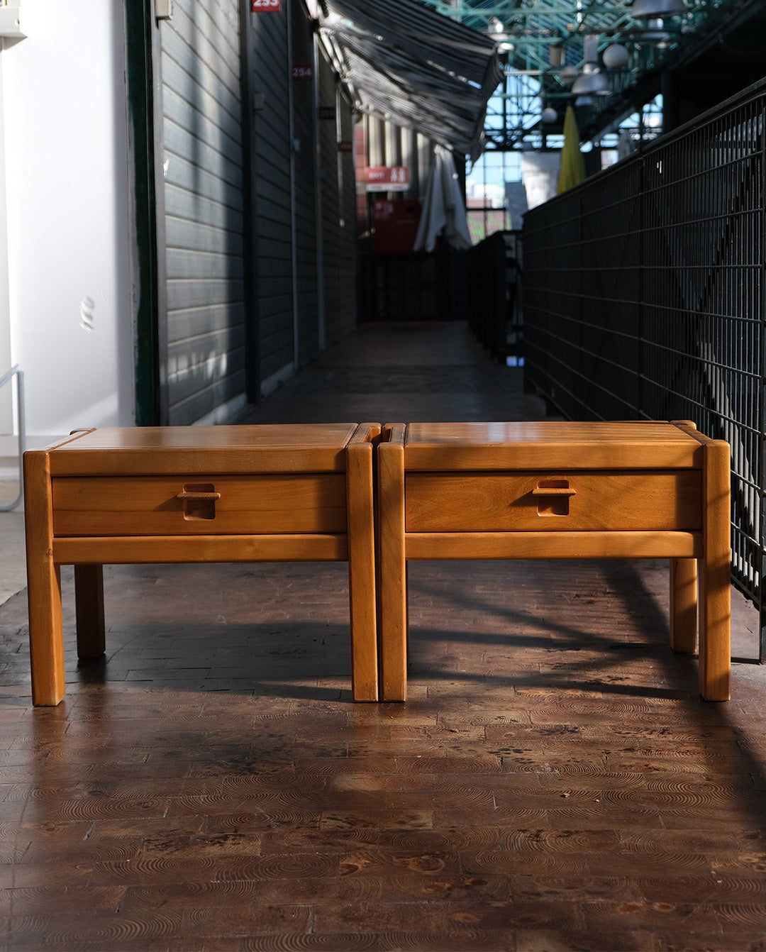 Tables de chevet en orme x2