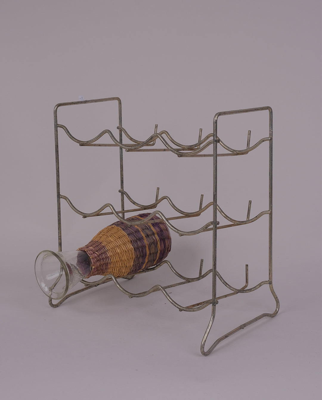 Range-bouteilles en métal