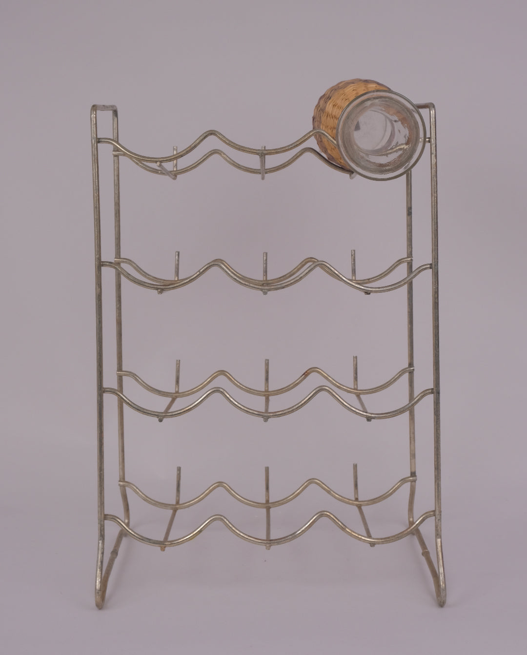 Range-bouteilles en métal