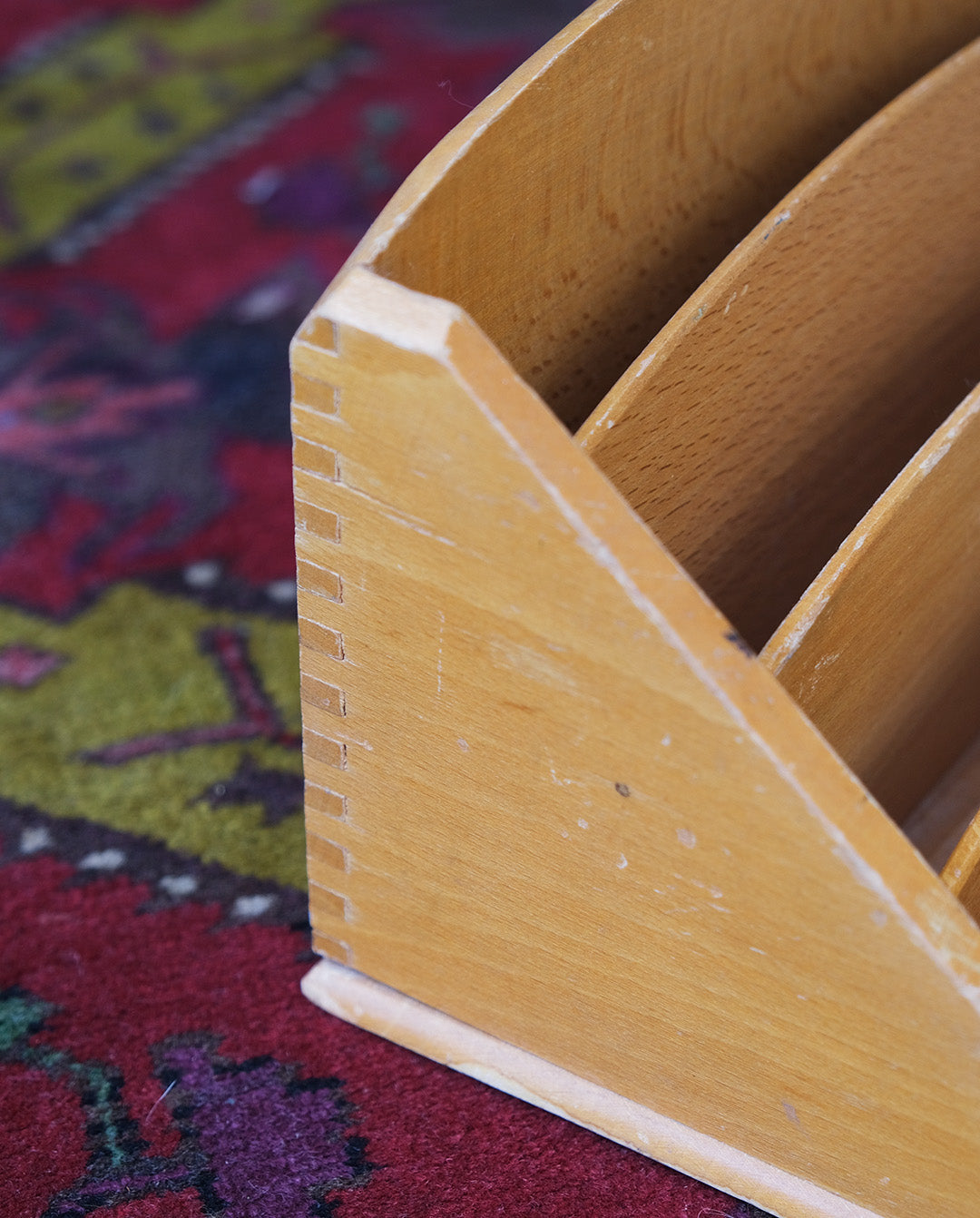 Porte-lettre en bois blond, vintage