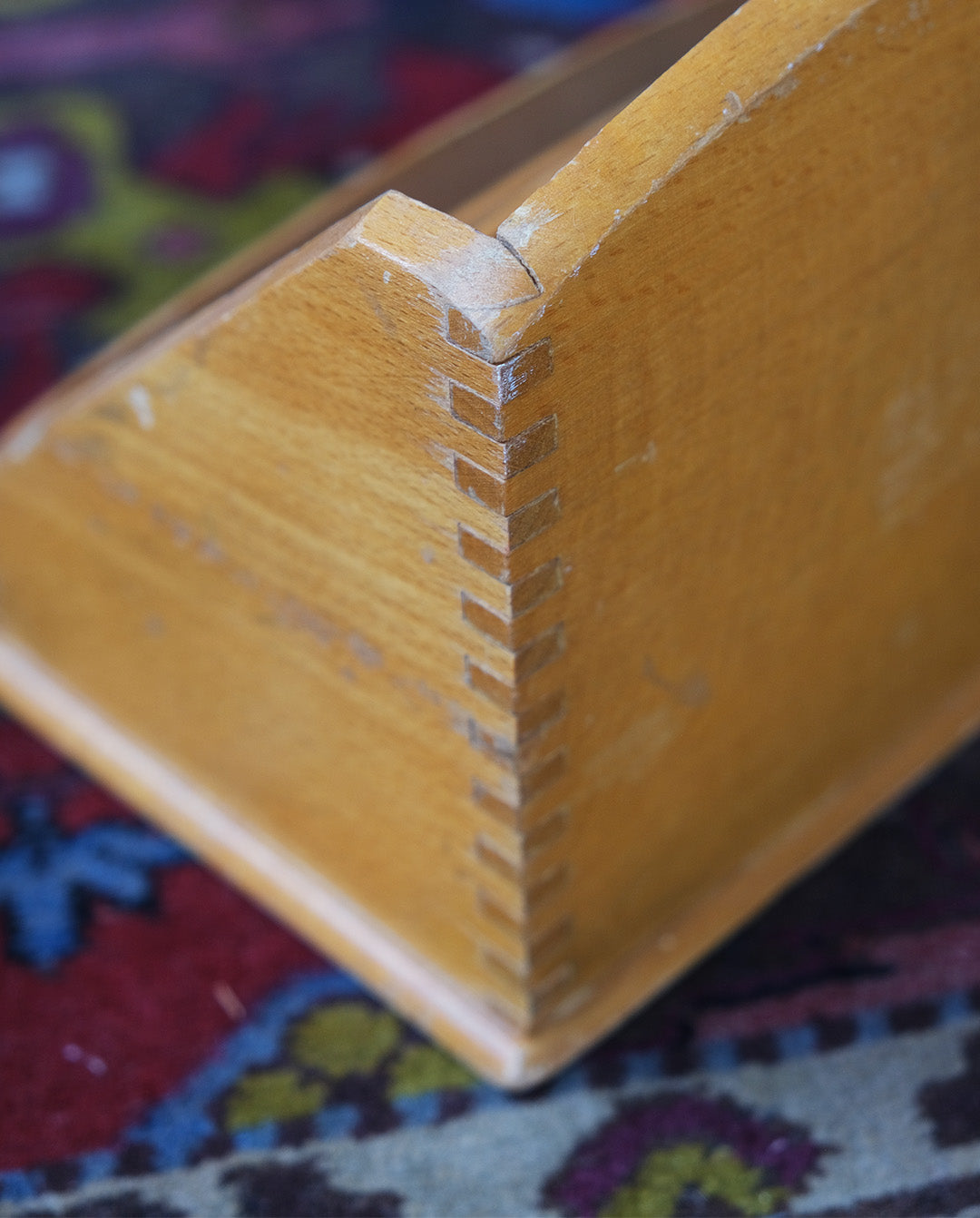 Porte-lettre en bois blond, vintage