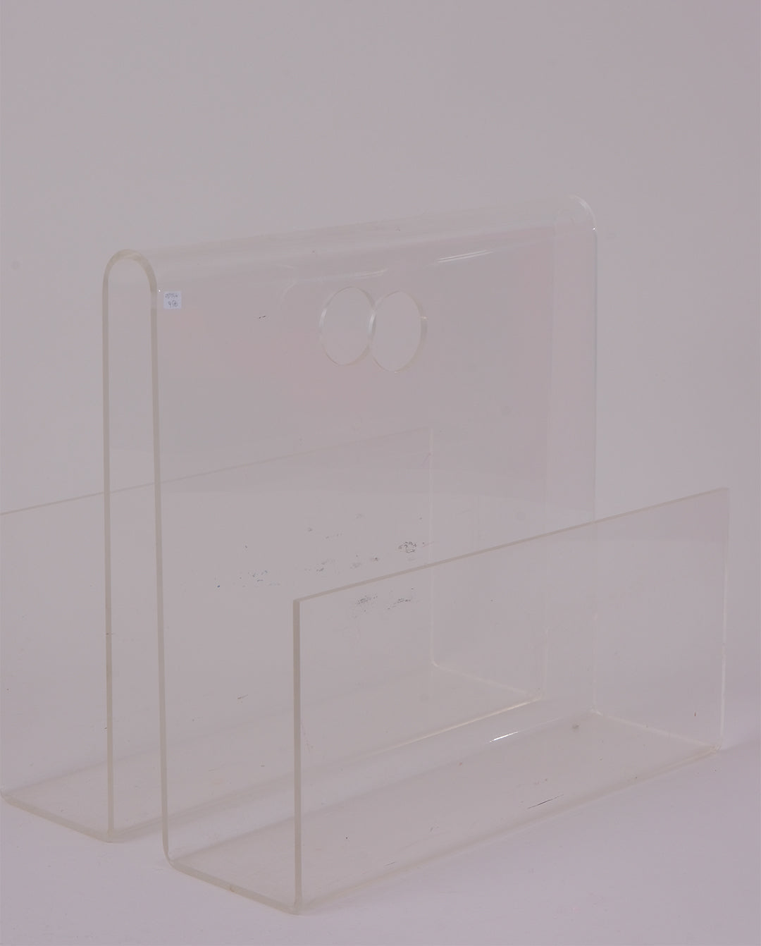 Porte-revue en plexiglas