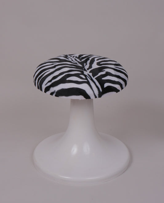 Pouf au pied tulipe