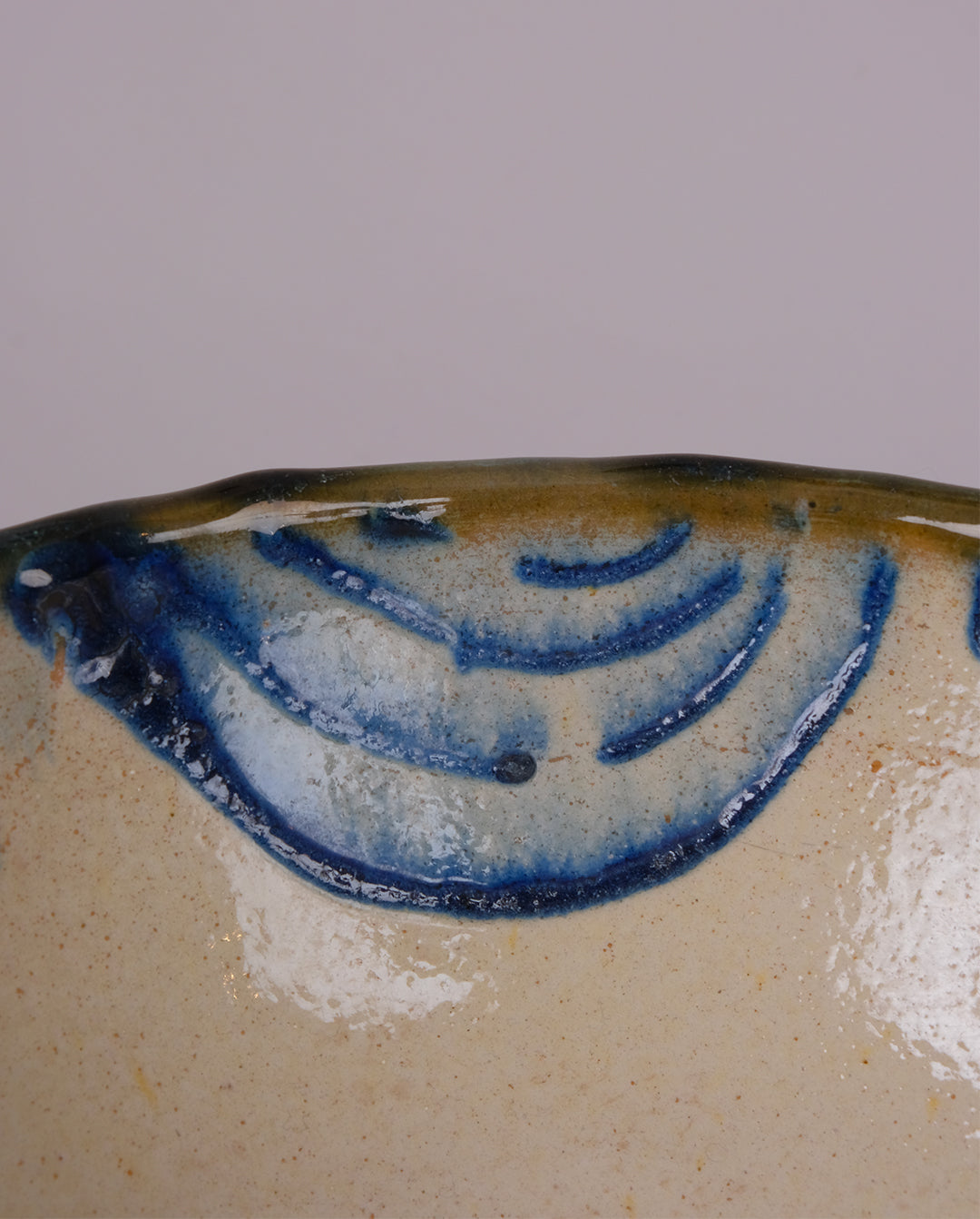 Saladier ancien en argile