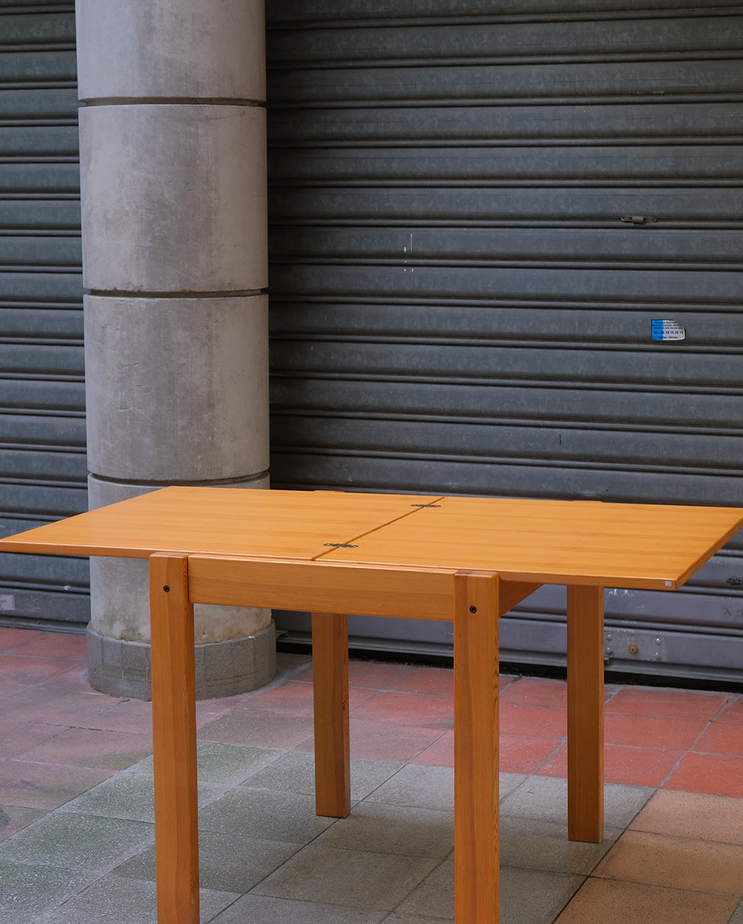 Table en pin années 80