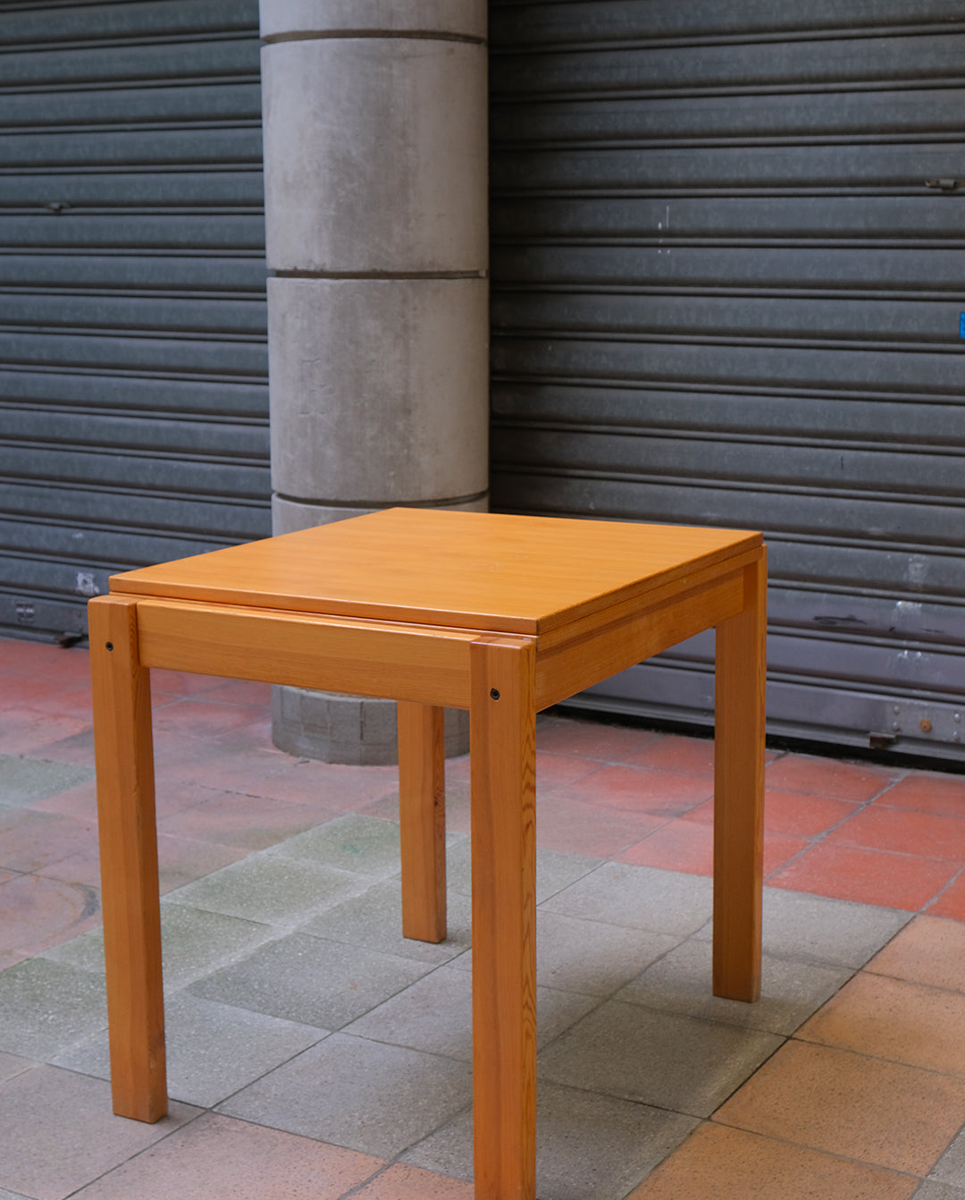 Table en pin années 80