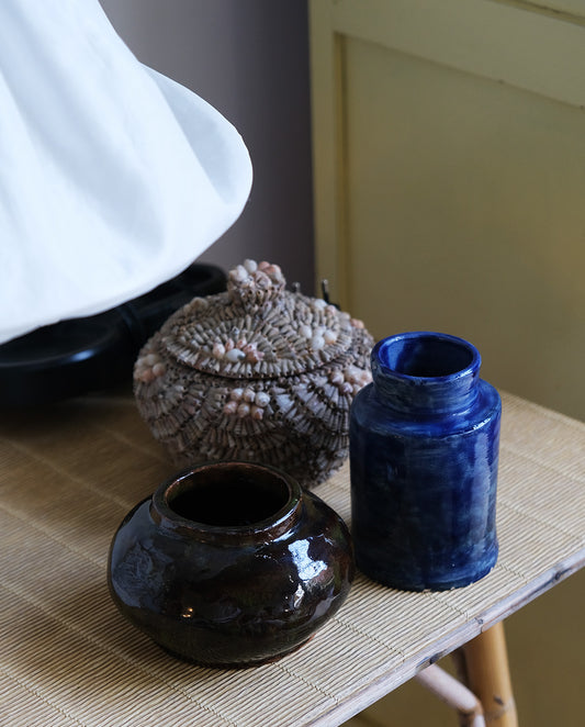 Vase en argile émaillée bleue, fait main, pièce unique