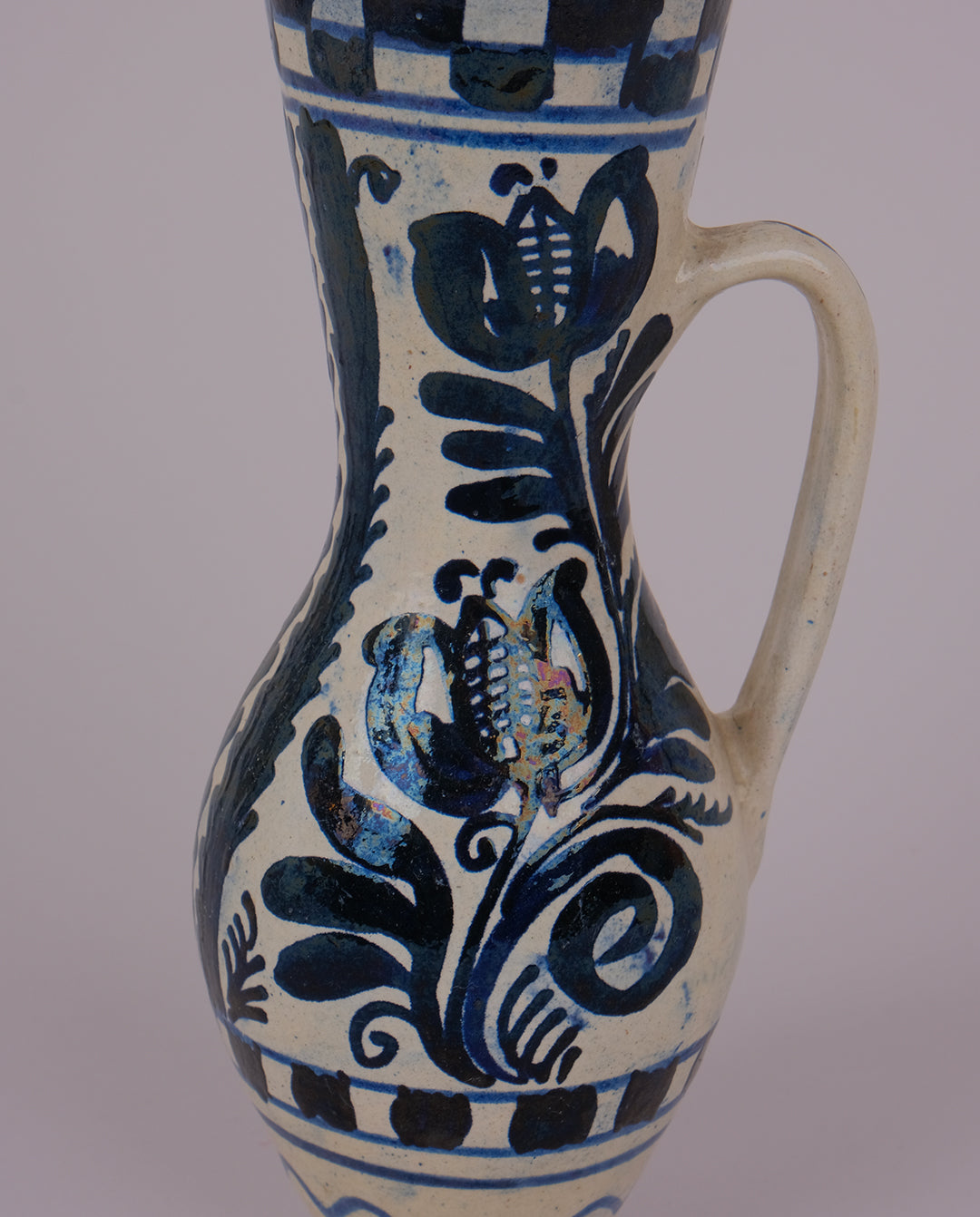 Vase à anse en céramique