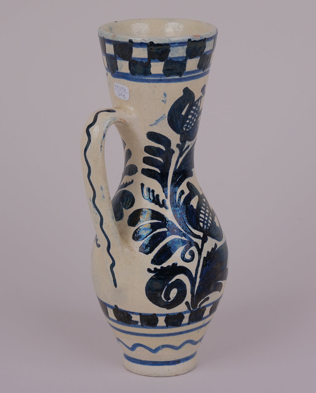 Vase à anse en céramique