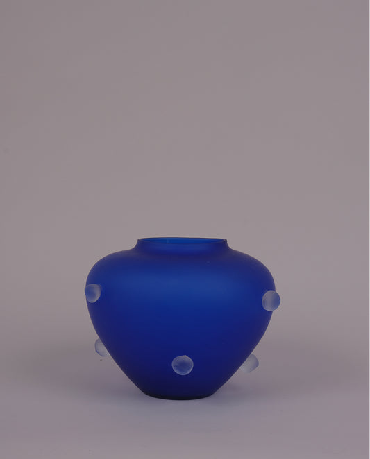 Vase en verre dépoli