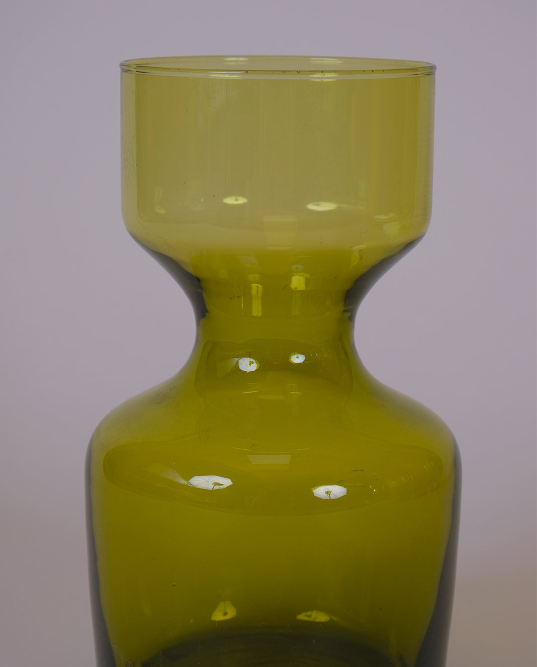 Vase en verre vert années 70