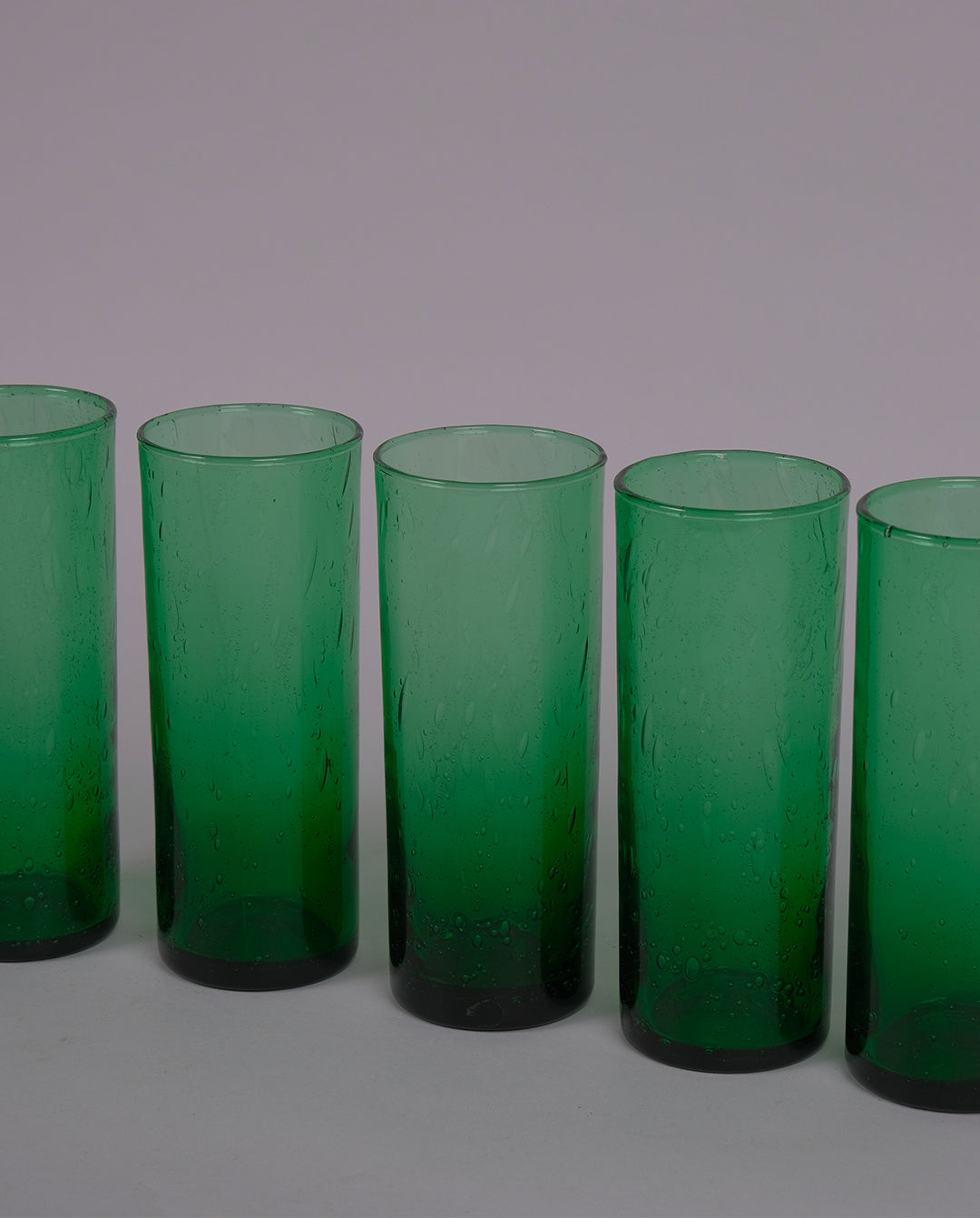 Verres hauts en verre bullé teinté vert 