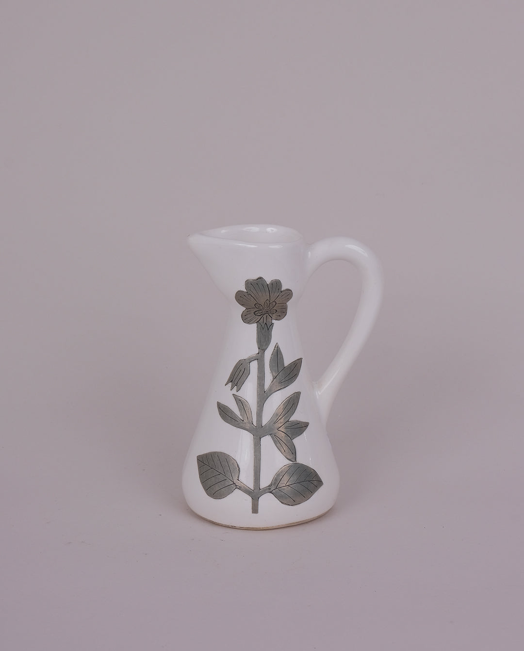 Verseur à lait en faïence et étain